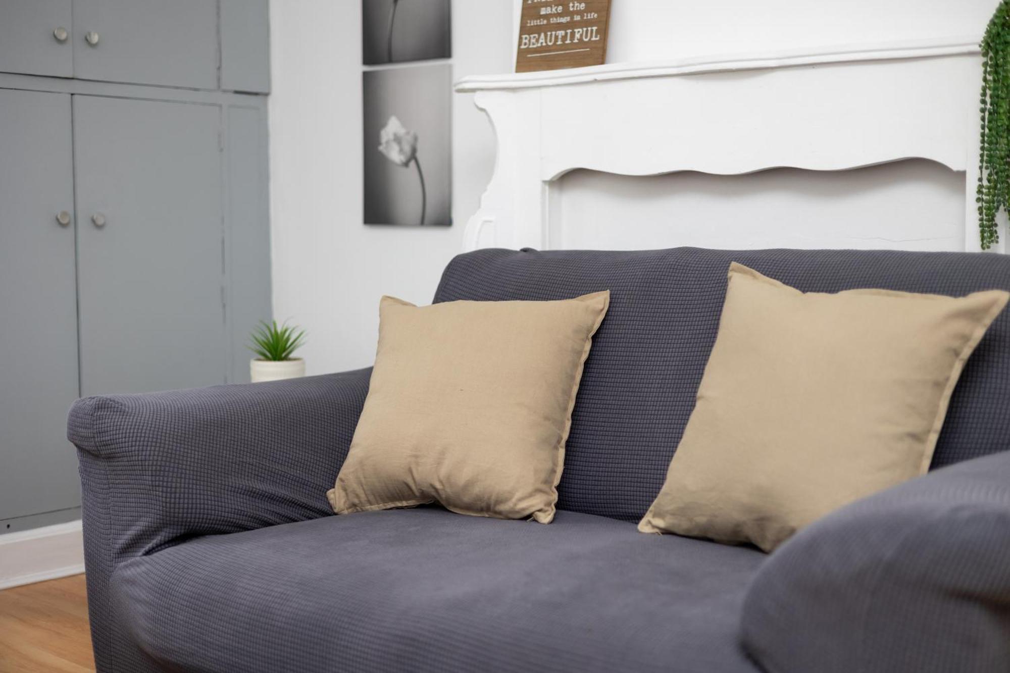 Spacious 3 Bedroom Ground Floor Apartment - 10 Mins From City Centre リーズ エクステリア 写真